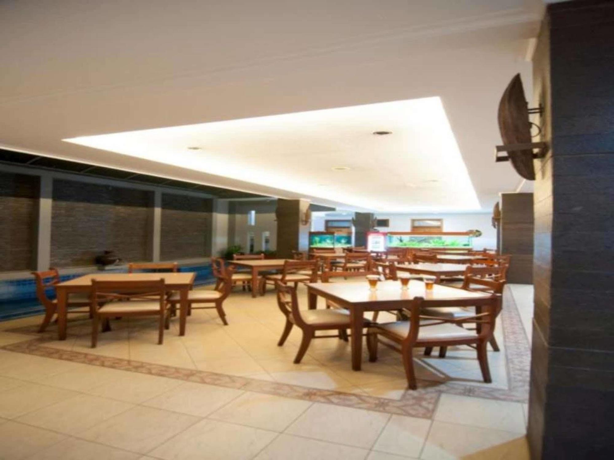 בנדונג Corsica Hotel מראה חיצוני תמונה
